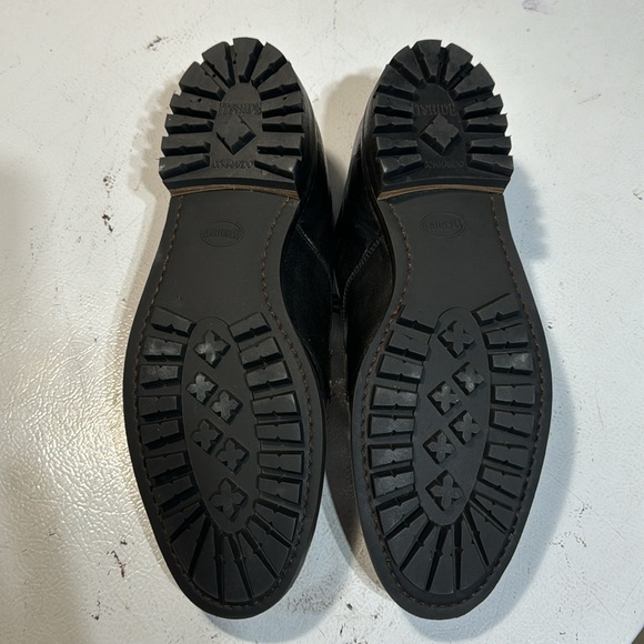 Allen Edmonds Mapleton Shoes - Picture 5 of 10